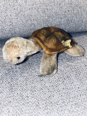 VINTAGE STEIFF GENUINE MOHAIR TURTLE "SLO" SMALL WITH RUBBER SHELL Germany